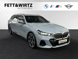 Brooklyn grau metallic Gebraucht 2025 BMW 520 M Sport Kombi | 53.350 € (Guter Preis)