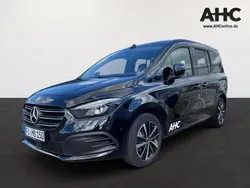 Loparitschwarz metallic Gebraucht 2025 Mercedes T180 Edition Van / Kleinbus | 37.900 €