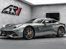 Grau Gebraucht 2015 Ferrari F12 | 249.900 € (Guter Preis)