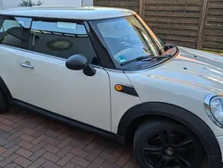 Beige Gebraucht 2009 Mini ONE Kleinwagen | 3.150 €