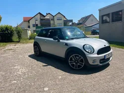 Silber Gebraucht 2011 Mini Cooper Pepper Kleinwagen | 6.999 € (Fairer Preis)