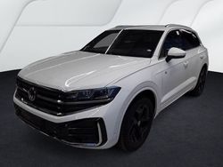 Pure white Gebraucht 2024 VW Touareg IQ Drive SUV | 54.840 € (Fairer Preis)