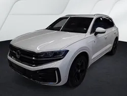Pure white Gebraucht 2024 VW Touareg IQ Drive SUV | 54.840 € (Guter Preis)