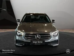 Grau Gebraucht 2022 Mercedes E200 Avantgarde Limousine | 40.890 € (Fairer Preis)