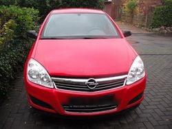 Rot Gebraucht 2010 Opel Astra Limousine | 1.400 € (Superpreis)