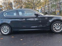 Schwarz Gebraucht 2011 BMW 118 Kleinwagen | 2.299 € (Superpreis)