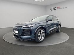 Plasmablau metallic Gebraucht 2025 Audi Q6 e-tron Ambiente SUV | 53.990 € (Guter Preis)