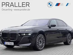 Saphirschwarz Gebraucht 2024 BMW 740 M Sport Limousine | 102.900 € (Etwas zu teuer)