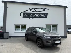 Grau Gebraucht 2020 Jeep Compass SUV | 23.899 € (Fairer Preis)