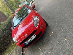 Rot Gebraucht 2015 Fiat Punto Kleinwagen | 4.900 € (Fairer Preis)