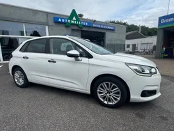 Weiß Gebraucht 2015 Citroën C4 SELECTION Limousine | 5.990 € (Guter Preis)