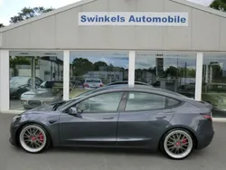 Grau Gebraucht 2022 Tesla Model 3 Performance Limousine | 29.900 € (Guter Preis)