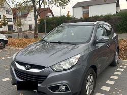 Grau Gebraucht 2012 Hyundai ix35 Trend SUV | 9.200 € (Fairer Preis)