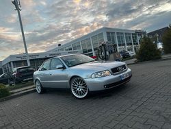 Silber Gebraucht 1999 Audi A4 Limousine | 6.500 €