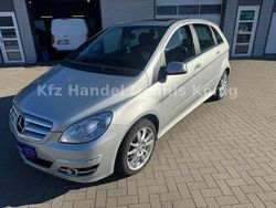 Silber Gebraucht 2011 Mercedes B180 Van / Kleinbus | 5.250 € (Guter Preis)