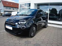 Schwarz Gebraucht 2023 Fiat 500e Icon Kleinwagen | 14.199 € (Guter Preis)