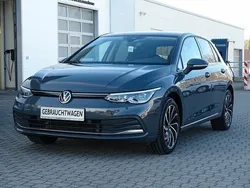 Grau Gebraucht 2020 VW Golf VIII Style Limousine | 18.445 € (Fairer Preis)