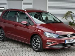Rot Gebraucht 2019 VW Golf Sportsvan Join Van / Kleinbus | 16.950 € (Fairer Preis)
