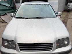 Silber Gebraucht 1999 VW Bora Limousine | 1.499 € (Guter Preis)