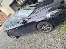 Schwarz Gebraucht 2014 Volvo V40 Kombi | 8.250 € (Guter Preis)