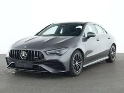Mountaingrau metallic Gebraucht 2024 Mercedes CLA35 AMG AMG Coupé | 44.885 € (Superpreis)