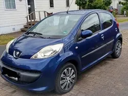 Blau Gebraucht 2008 Peugeot 107 Kleinwagen | 2.300 € (Fairer Preis)