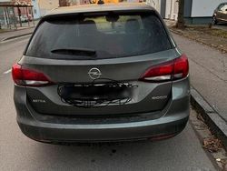 Grau Gebraucht 2017 Opel Astra Kombi | 7.900 € (Superpreis)