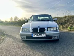 Silber Gebraucht 1996 BMW 320 Cabriolet Performance Cabrio | 12.500 € (Teuer)