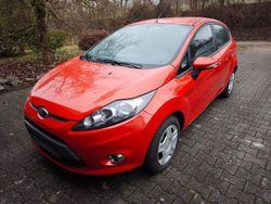 Rot Gebraucht 2012 Ford Fiesta Champions Edition Limousine | 6.200 € (Fairer Preis)
