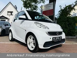 Weiß Gebraucht 2013 Smart ForTwo Cabrio Brabus Cabrio | 8.470 € (Fairer Preis)