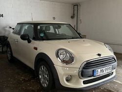 Weiß Gebraucht 2014 Mini ONE Kleinwagen | 7.300 € (Fairer Preis)