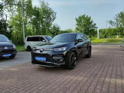 Grenadillschwarz metallic Gebraucht 2025 VW Tayron R-line SUV | 58.800 €