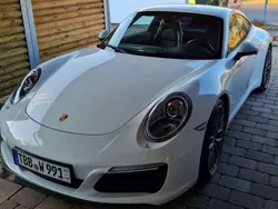 Weiß Gebraucht 2016 Porsche 911 Carrera Coupé | 91.900 € (Etwas zu teuer)