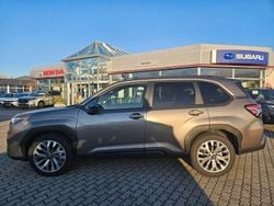 Brilliant bronze (m) Gebraucht 2025 Subaru Forester Platinum SUV | 39.490 € (Fairer Preis)