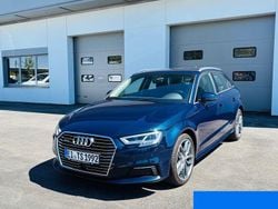 Blau Gebraucht 2020 Audi A3 Sportback e-tron Sport Kleinwagen | 19.650 € (Guter Preis)