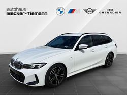 Alpinweiß uni Gebraucht 2024 BMW 320 M Sport Kombi | 41.812 € (Fairer Preis)