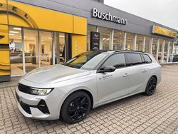 Silber Gebraucht 2025 Opel Astra Limousine | 29.500 €