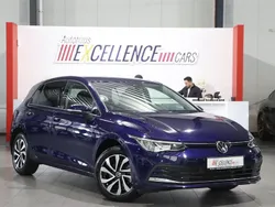 Blau Gebraucht 2022 VW Golf VIII Active Limousine | 21.444 € (Superpreis)