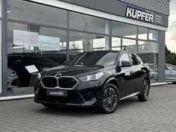 Saphirschwarz Gebraucht 2024 BMW X2 M Sport SUV | 51.400 €