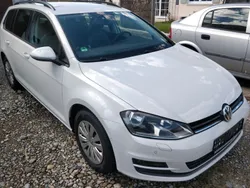 Weiß Gebraucht 2014 VW Golf VII Comfortline Kombi | 8.900 € (Fairer Preis)