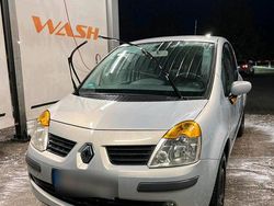 Silber Gebraucht 2005 Renault Modus Van / Kleinbus | 1.299 € (Fairer Preis)