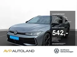 Diabasgrau Gebraucht 2024 VW Passat R-line Kombi | 46.720 €
