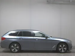 Blau Gebraucht 2020 BMW 520 Performance Kombi | 25.880 € (Superpreis)