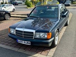 Blau Gebraucht 1984 Mercedes 190 Limousine | 6.250 €
