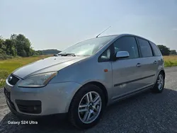 Grau Gebraucht 2004 Ford Focus Limousine | 750 € (Guter Preis)