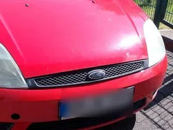 Rot Gebraucht 2005 Ford Fiesta Futura Kleinwagen | 2.000 € (Teuer)