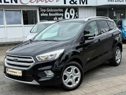 Iridiumschwarz metallic (metallic) Gebraucht 2017 Ford Kuga SUV | 10.990 € (Guter Preis)