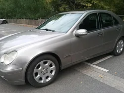 Silber Gebraucht 2003 Mercedes C220 Kleinwagen | 2.700 € (Fairer Preis)
