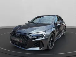 Grau Neu 2025 Audi RS3 Sportback Ambiente Kleinwagen | 79.480 € (Teuer)