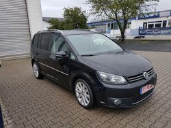 Schwarz Gebraucht 2012 VW Touran Highline Van / Kleinbus | 7.000 € (Fairer Preis)